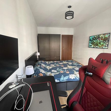 Cozy Apartment With Free Parking Kaloşvar Dış mekan fotoğraf